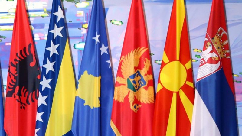 BE kthesë të fortë për zgjerim: Lajm i mirë për Shqipërinë, i keq për Kosovën, pakti i Gjukanovic me BE për Malin e Zi